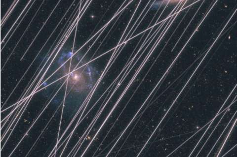 Megaconstelaciones de satélites, como los de Elon Musk, amenazan a los telescopios espaciales