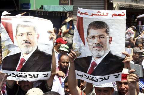 Expresidente egipcio Mohamed Mursi fue condenado a 3 años de prisión