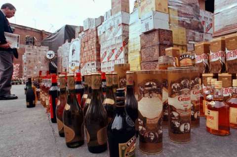 Aumentan controles al licor