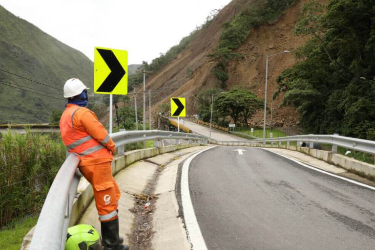 El Gobierno invertirá en los puntos críticos del corredor Bogotá-Villavicencio