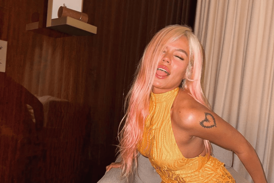 Karol G recibió críticas por sus cejas en la portada de Vogue: “Nada que ver”