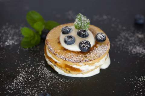 “Pancakes” de limón y semillas de amapola