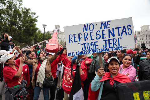 Presidente de Perú declara estado de emergencia en Lima por ola de violencia