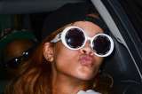 Rihanna le regala a su hermano un carro de 155.000 dólares