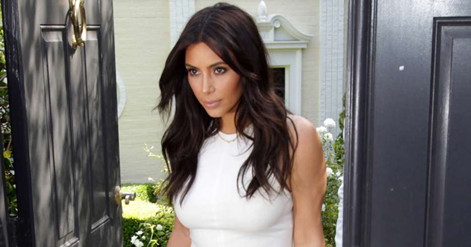 Kim Kardashian impone la moda en vestidos de novia