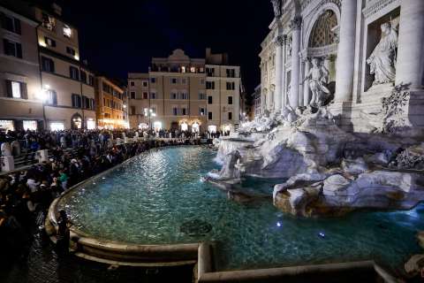 Los turistas deberán pagar para acercarse a la Fontana di Trevi: así será el nuevo sistema