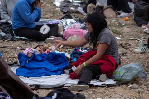 Miles de bebés podrían salir perjudicados si se aprueba decreto que propuso Trump