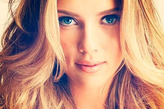 El desnudo de Scarlett Johansson pone a la red de cabeza