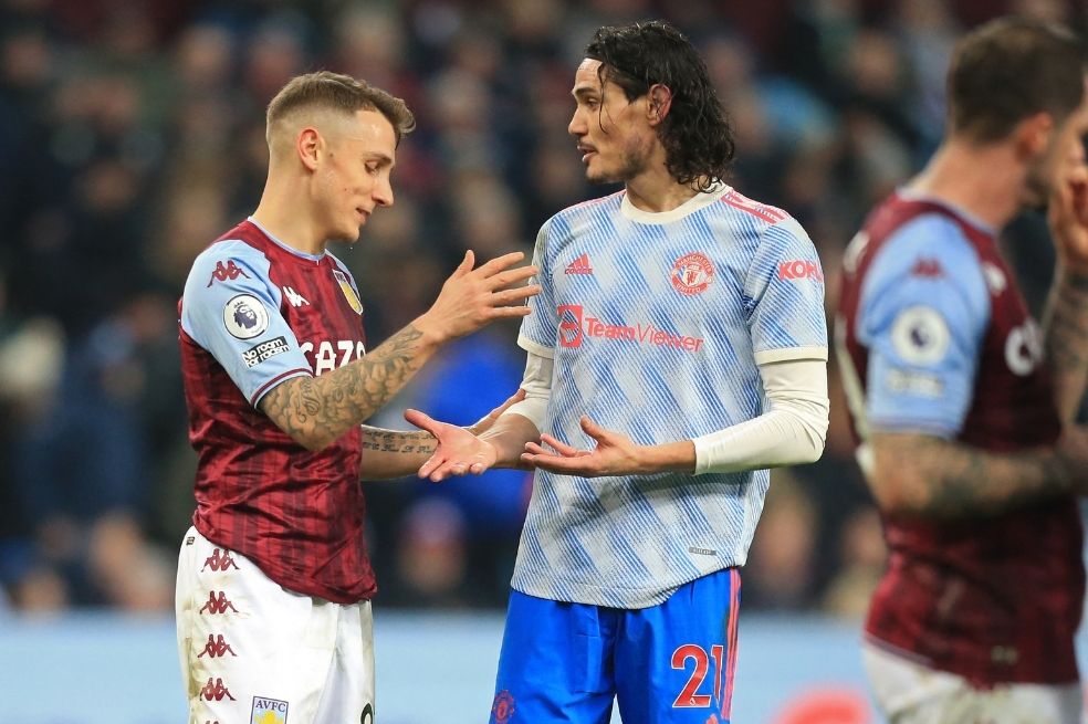 Manchester United y Aston Villa empataron 2-2.