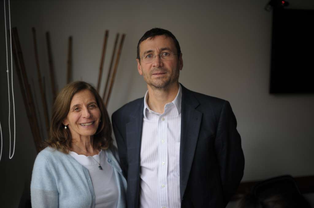 Marcie Mersky y Cristian Correa, miembros del Centro Internacional de Justicia Transicional. / Cristian Garavito