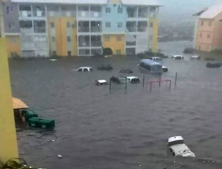 Aumenta a 10 el número de muertos por paso de huracán Irma por el Caribe