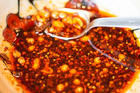 ¡Que viva el picante! aprende a preparar chili oil
