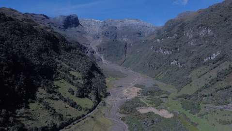 Volcán nevado del Ruiz y los vecinos de la ceniza