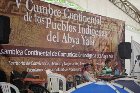 Indígenas del continente respaldan proceso de paz