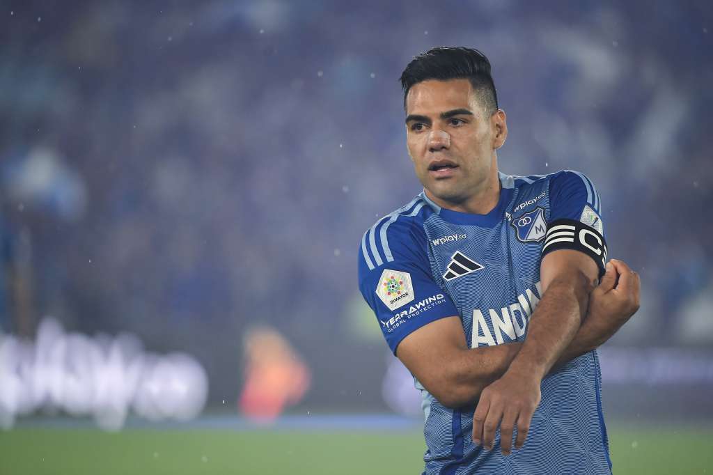 Jugador de Millonarios durante el partido ante Independiente Santa Fe por la fecha seis de los cuadrangulares finales de la Liga Betplay Dimayor 2025