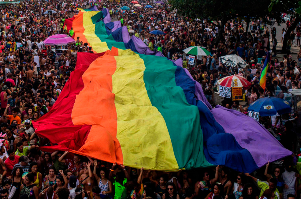 La Iglesia Anglicana pide ceremonias creativas para acoger a la comunidad transgénero. / AFP
