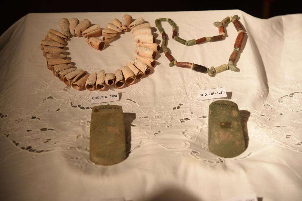 Imagen de algunas de las piezas precolombinas rescatadas por un equipo de investigadores del FBI. / Cortesía