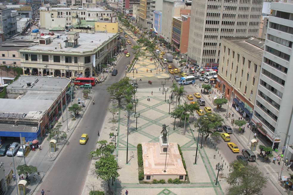 Panorámica del Paseo Bolívar en Barranquilla / Wikipedia
