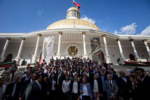 Chavismo amenaza con cesar entrega de recursos a parlamento venezolano