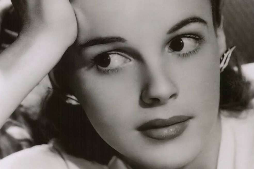 El FBI recupera zapatos rojos que Judy Garland usó en "The Wizard of Oz". / Tomada de Tunefind.com