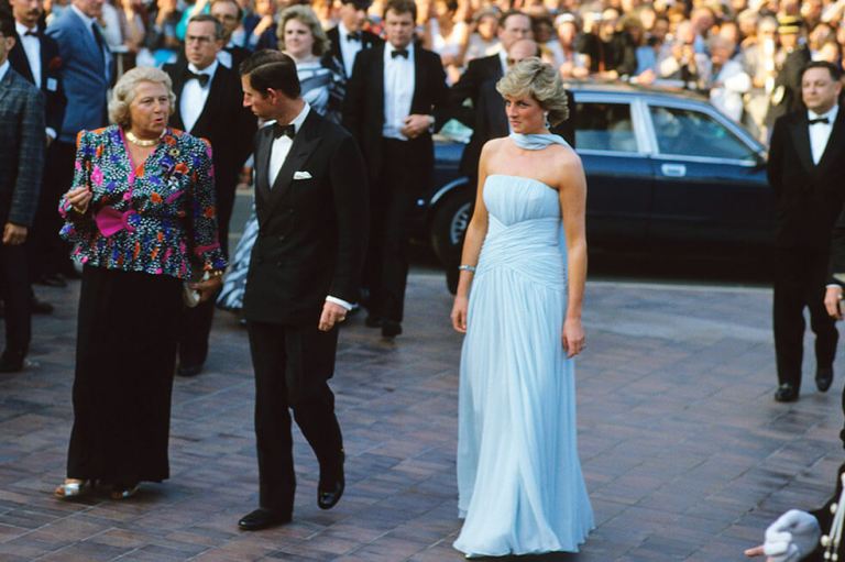 El inolvidable vestido azul que catapultó a Lady Di a la fama