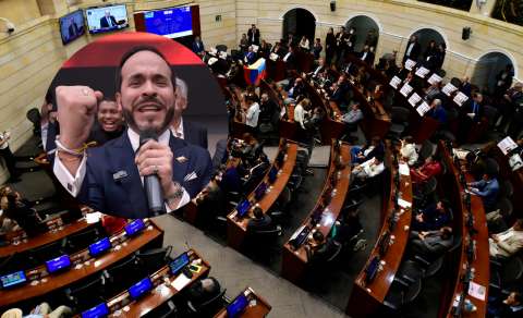 De la Espriella hace llamado al Congreso para aprobar su posesión en guarnición militar