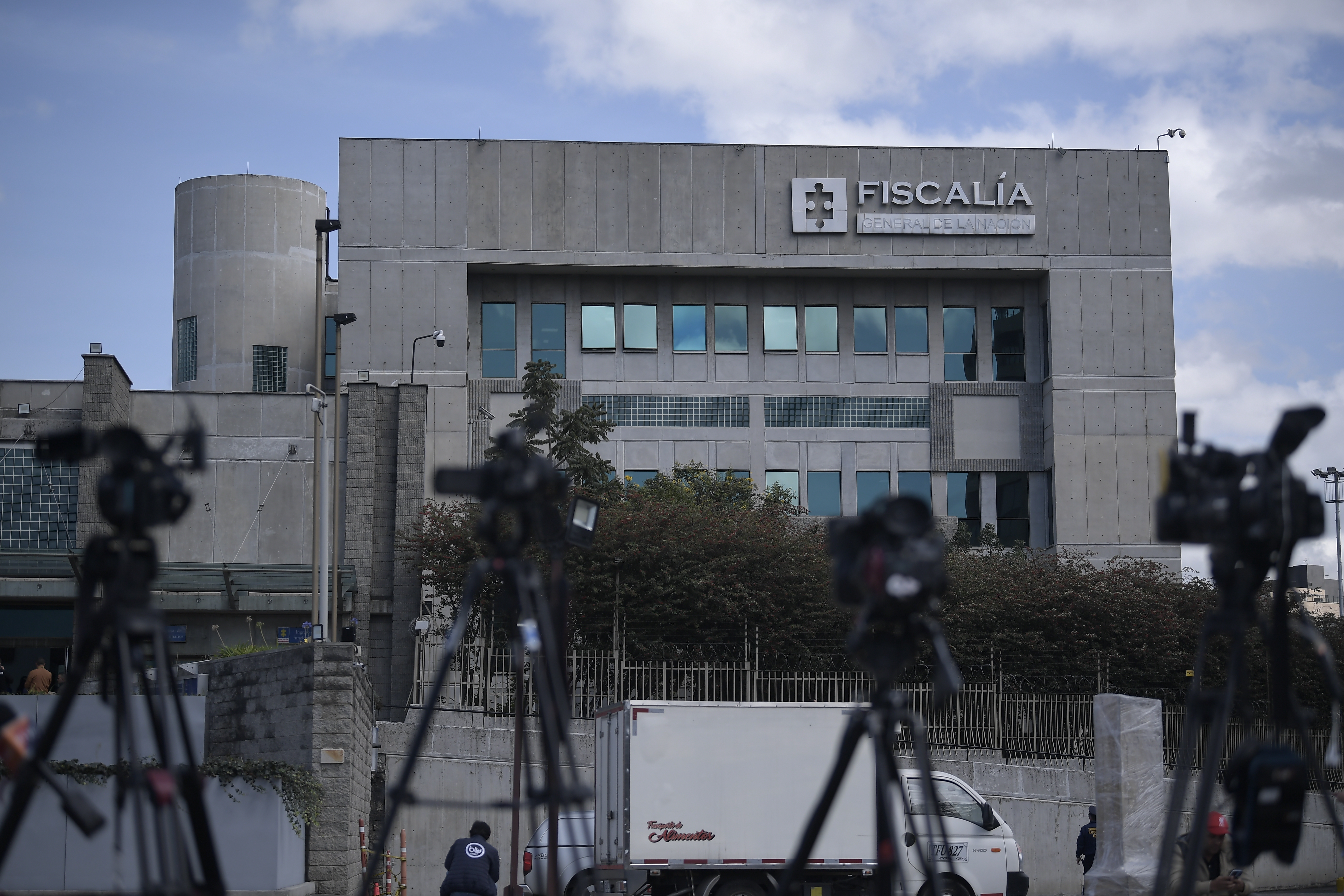 Fachada y logo del búnker de la Fiscalía.