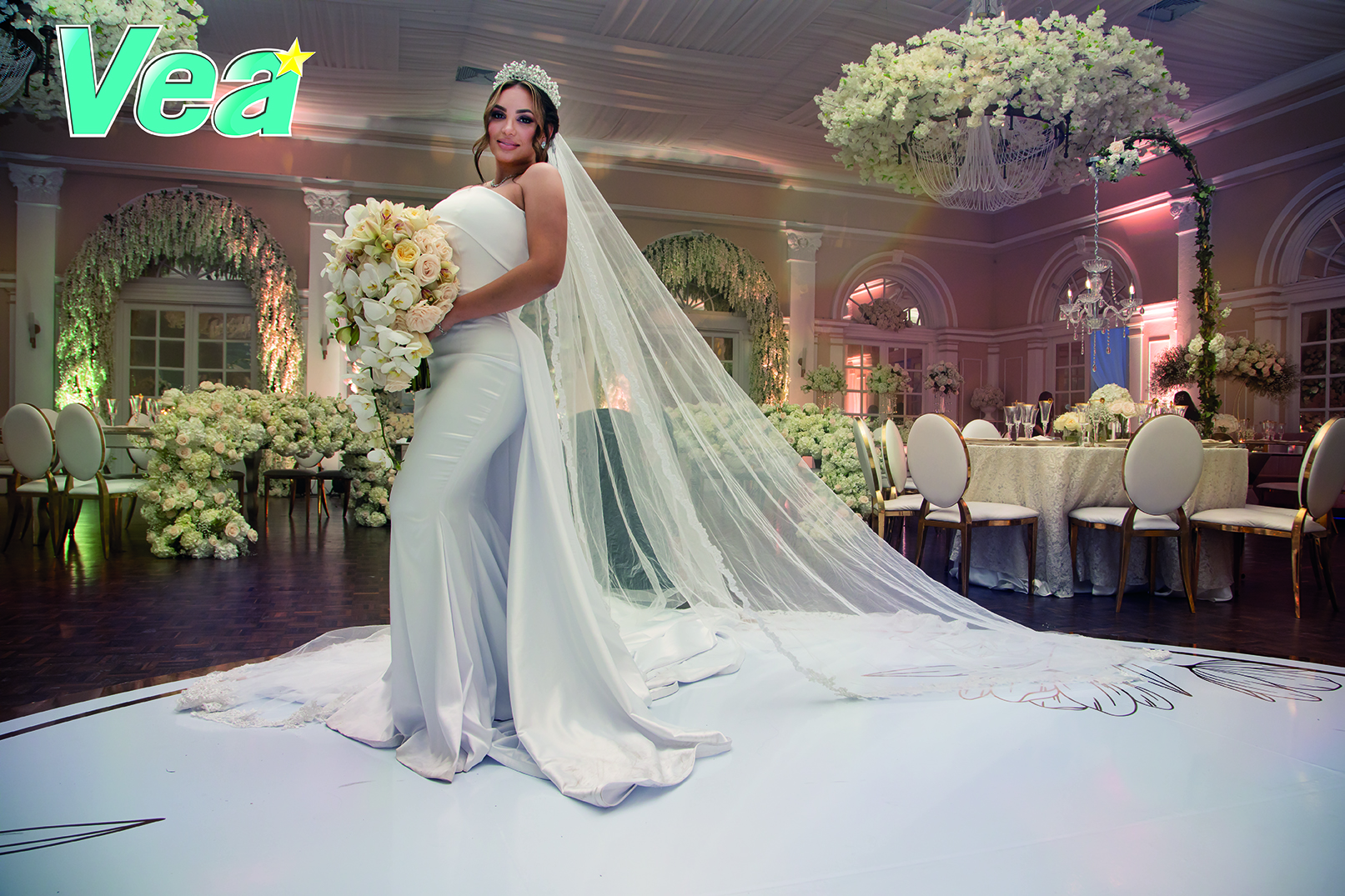 Andrea Valdiri posó con su traje de novia el día de su boda en exclusiva para Vea.