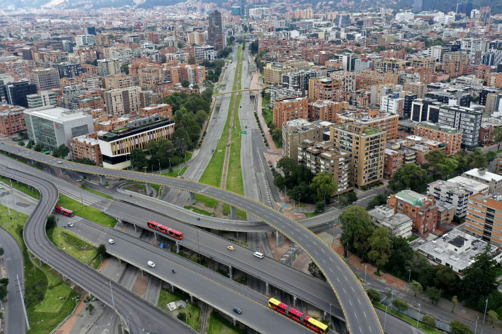 Este viernes se levantó la alerta amarilla ambiental, por la mejoría en la calidad del aire en la ciudad. / AFP