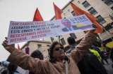 Se presentan cierres ante protestas por indagatoria de Álvaro Uribe