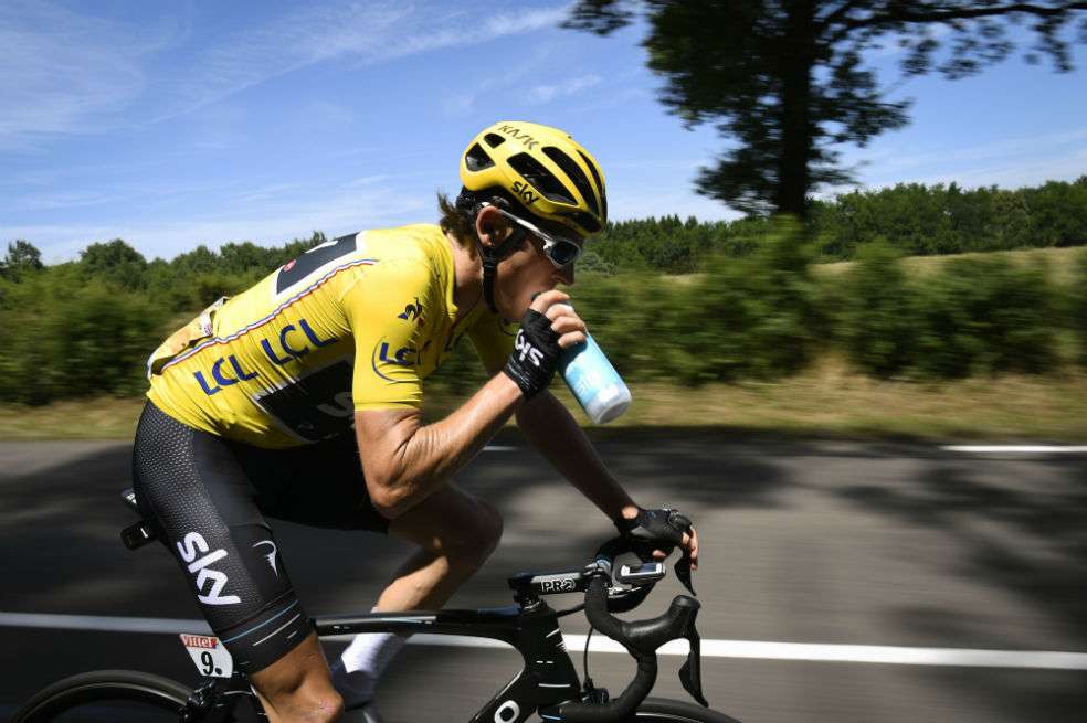 Geraint Thomas sufrió una lesión de clavícula. / AFP