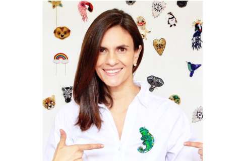Paola Benrey pinta el panorama Color de Esperanza