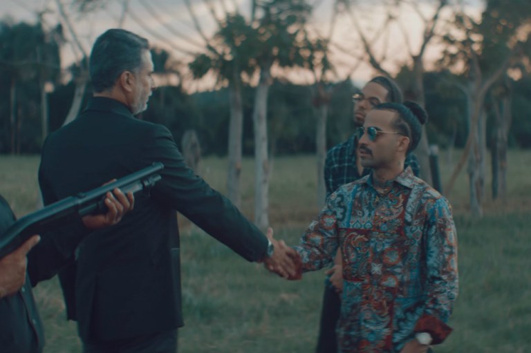 Polémica por el video de Arcángel que Marlon Moreno protagoniza