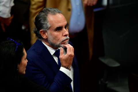 Exministro Wilson Ruiz denunció a Armando Benedetti y su suegra, Adelina Covo