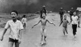 Suspenden autoría de la foto “la niña del napalm” premiada por World Press Photo
