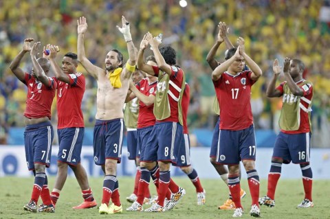 Mundial en amarillo, azul y rojo