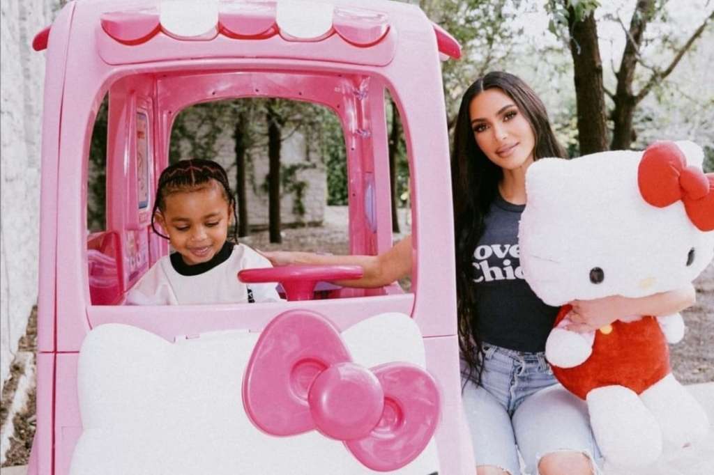 Kim Kardashian celebró el cumpleaños de su hija Chicago.