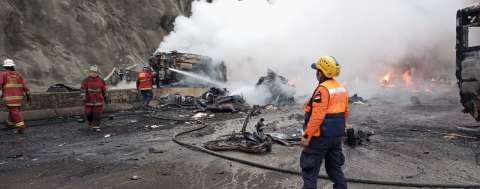 Venezuela: una explosión en una autopista de Caracas dejó 8 personas fallecidas