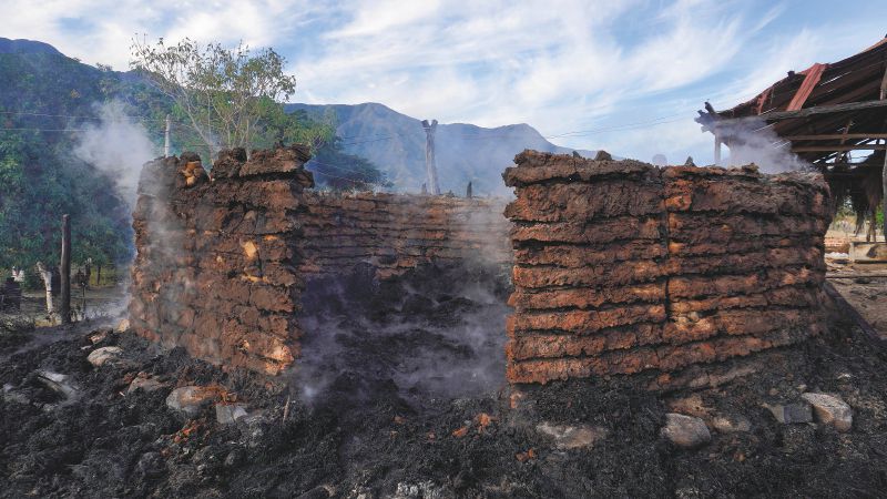 Una estructura incinerada, donde os indígenas kankaumos toman sus princiaes decisiones.