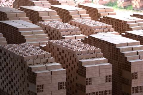 Exportar materiales de construcción es más difícil por el dólar barato: este es el panorama
