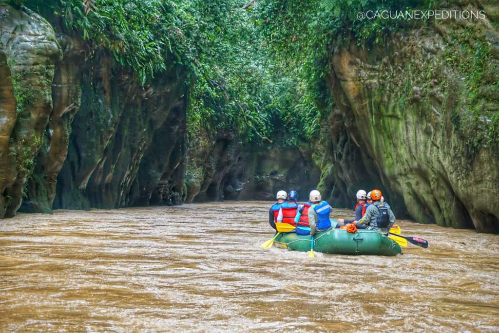 Las experiencias que ofrece Caguán Expeditions hacen parte de un proyecto de paz que nació en 2017, tras la firma del Acuerdo, como una apuesta concreta por transformar el territorio a través del turismo comunitario, la naturaleza y la memoria.
