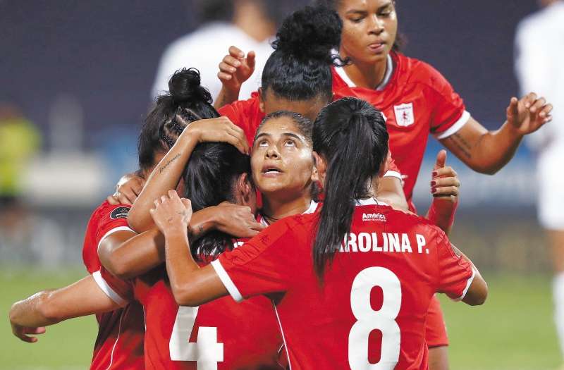 Catalina Usme fue la principal figura de América de Cali en el primer semestre de la Copa Libertadores femenina. (Photo by AGUSTIN MARCARIAN / POOL / AFP)