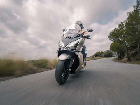 Aplicaciones y rutas recomendadas para viajar en moto fuera de la ciudad