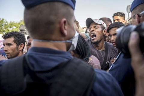 "¿Hacia dónde nos llevan?" Confusión en la frontera entre Croacia y Hungría