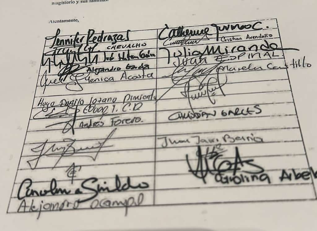 Firmas de representantes a la citación de moción de censura.