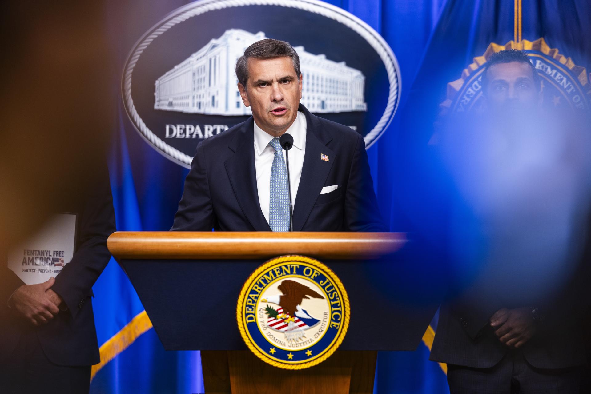 WASHINGTON (United States), 05/08/2026.- US Acting Attorney General Todd Blanche (L) and FBI Director Kash Patel (R) speak to reporters about enforcement efforts against Cartel Jalisco Nueva Generacion at the Justice Department in Washington, DC, USA, 05 August 2026. Blanche's confirmation vote in the US Senate is slated for 08 August 2026. EFE/EPA/JIM LO SCALZO