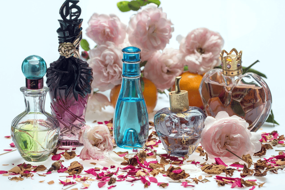 ¿Buscas regalo para Amor y Amistad? 5 consejos para elegir el perfume ideal