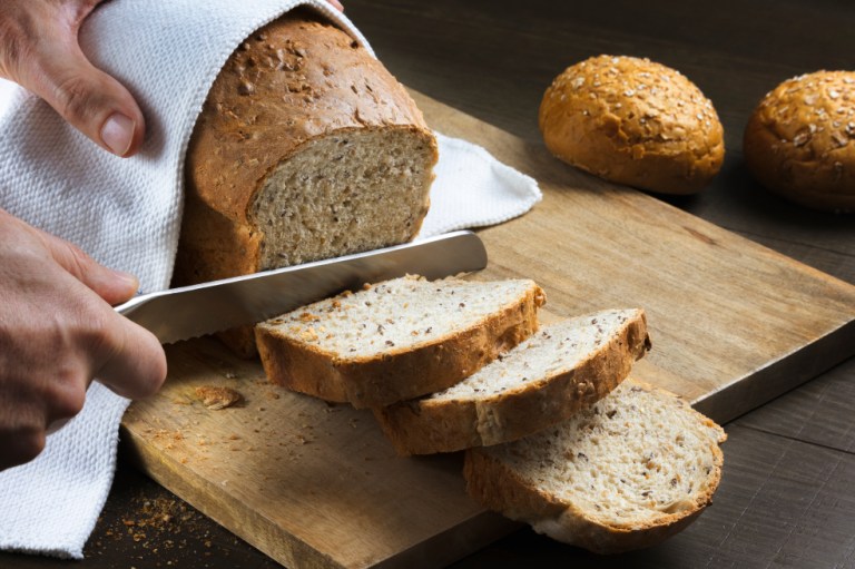Cómo hacer un rico pan de molde casero