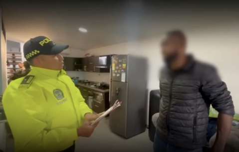 Capturaron en Medellín a hacker que robaba pensiones a adultos: así operaba