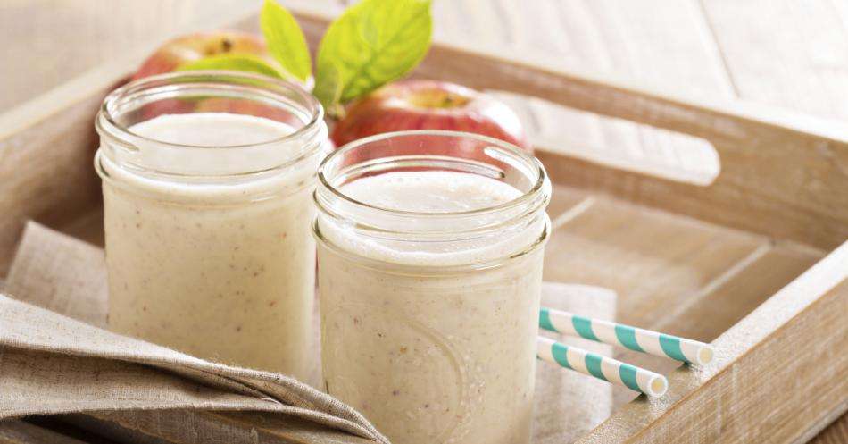 Batido de banano y manzana para la digestión